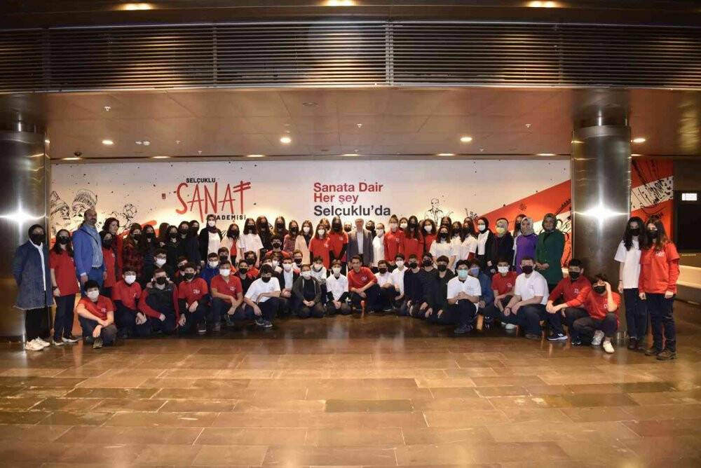 Başkan Pekyatırmacı: Sanat Akademisi’yle öğrencilerimize yeni ufuklar kazandırıyoruz
