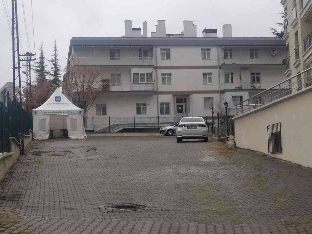 Hayatını kaybeden futbolcu Ahmet Çalık’ın evinde yas var