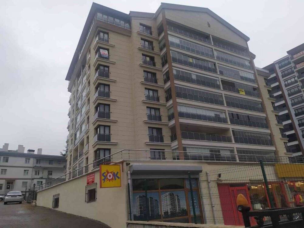 Hayatını kaybeden futbolcu Ahmet Çalık’ın evinde yas var