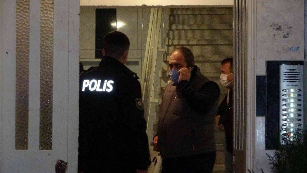 Komşularının haber alamadığı adam evinde ölü bulundu