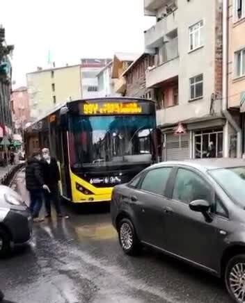 Trafik magandası İETT şoförüne dehşeti yaşattı