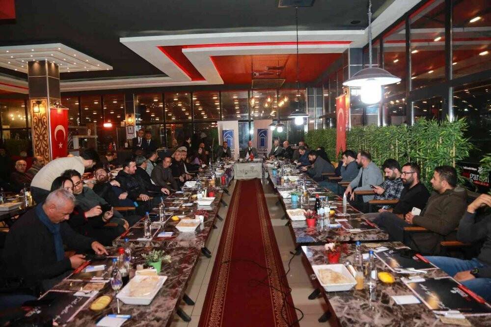 Tuşba Belediyesi’nden gazetecilere anlamlı gece