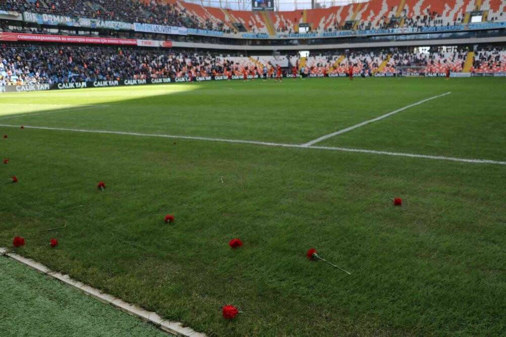 Adana Demirspor taraftarları Ahmet Çalık’ı unutmadı