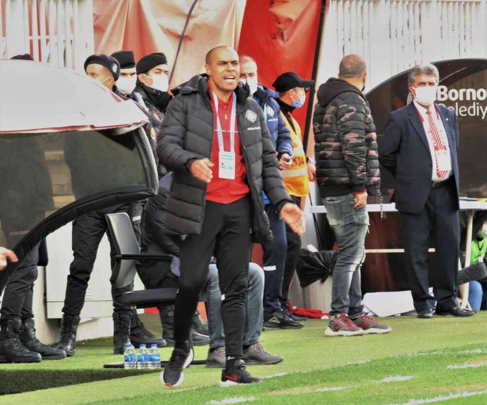 Altay’ın teknik direktörü Mert Nobre oldu