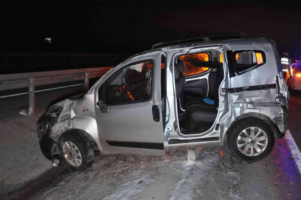 Konya yolunda kaza! 1 ölü, 3 yaralı