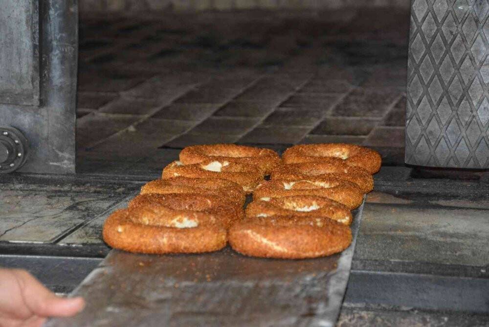 Korkuteli ilçesinde ekmek ve simit 3 TL oldu