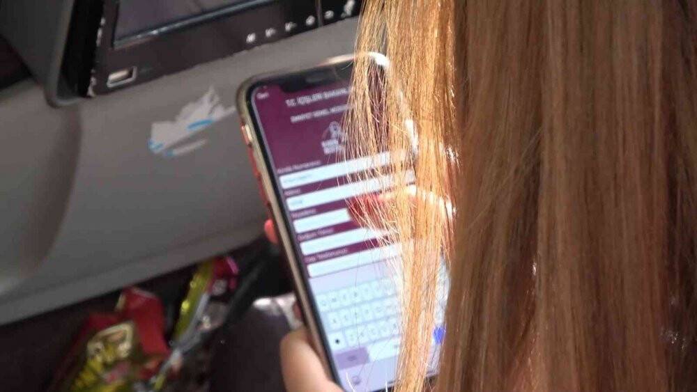 Araçlar tek tek durduruldu, KADES uygulaması tanıtıldı