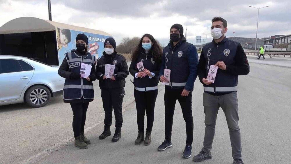 Araçlar tek tek durduruldu, KADES uygulaması tanıtıldı