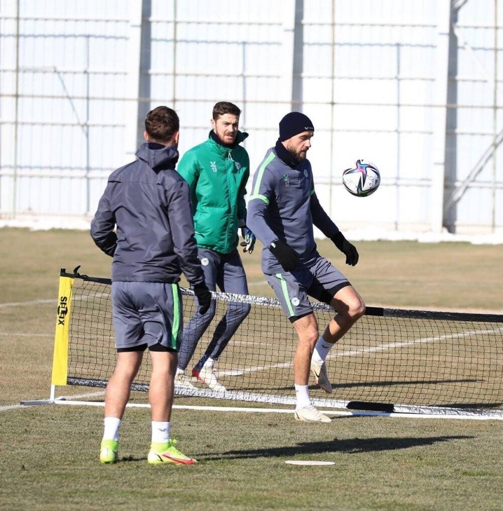 Konyaspor'da Adana Demirspor mesaisi sürüyor