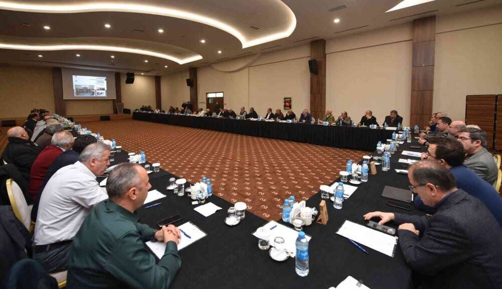 Selçuklu muhtarları istişare toplantısında buluştu