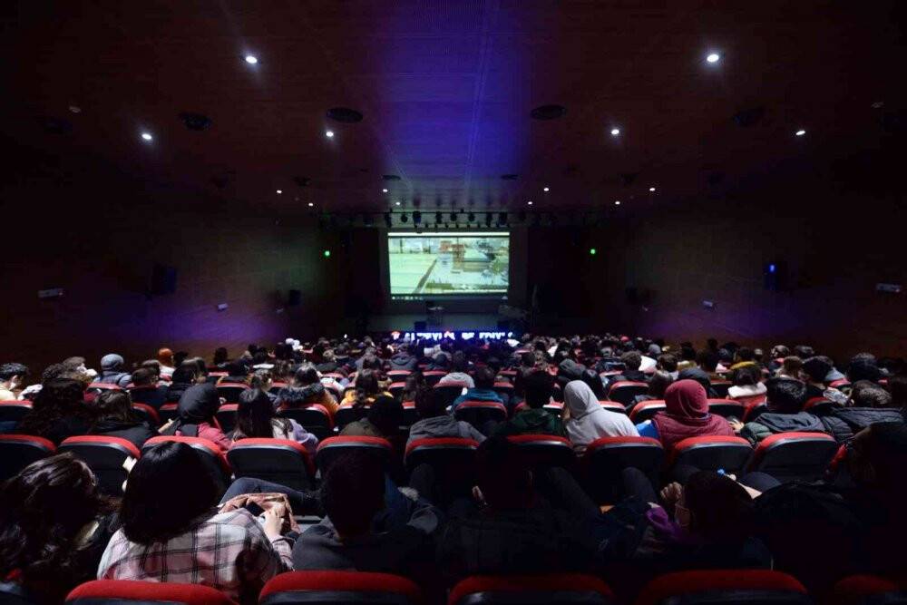 Başkan Avcı gençlerle sohbette buluştu