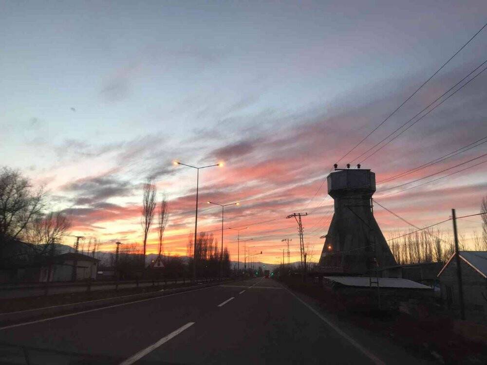 Iğdır’da güneşin batışı ile gelen görsel şölen