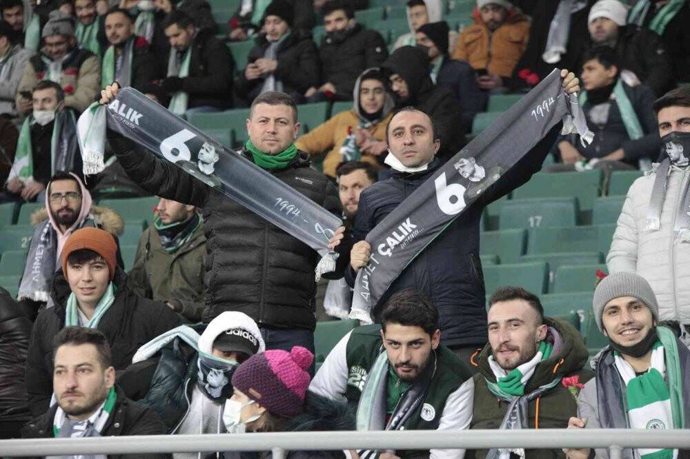 Konyaspor taraftarları Ahmet Çalık’ı unutmadı