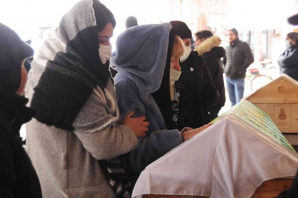 Koronaya yakalanan lise öğrencisi son yolculuğuna uğurlandı
