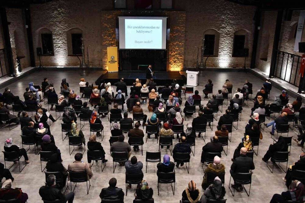 Prof. Hamarta: Başarıya ailecek inanmak çok önemlidir