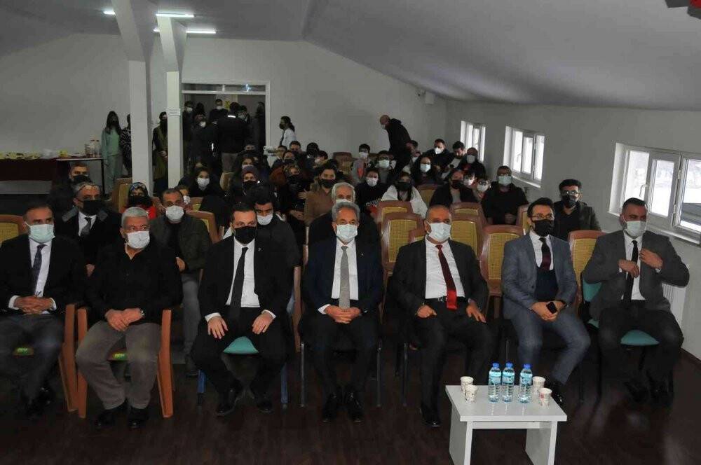 Akşehir BİLSEM’e robotik kodlama atölyesi açıldı