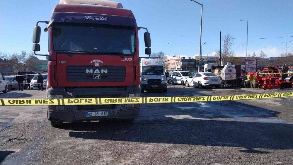Konya’da feci kaza! Tırın altında kalan yaya hayatını kaybetti