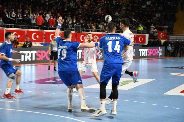 A Milli Erkek Hentbol Takımı’nın hedefi Kıbrıs Rum Kesimi’ni mağlup etmek