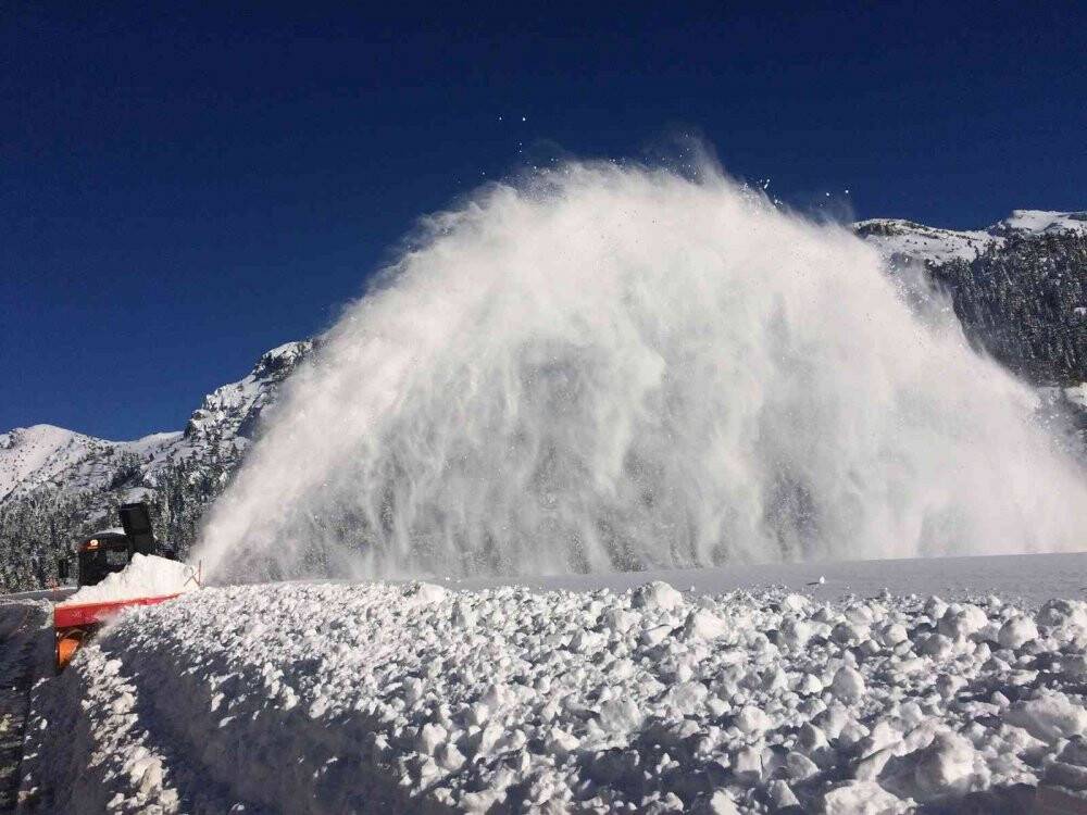 Konya-Antalya karayolunda kar kalınlığı 2 metreye yaklaştı