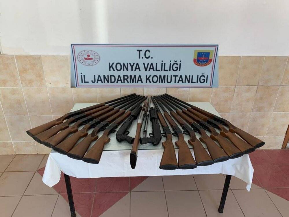 Konya’da 16 adet ruhsatsız tüfek ele geçirildi