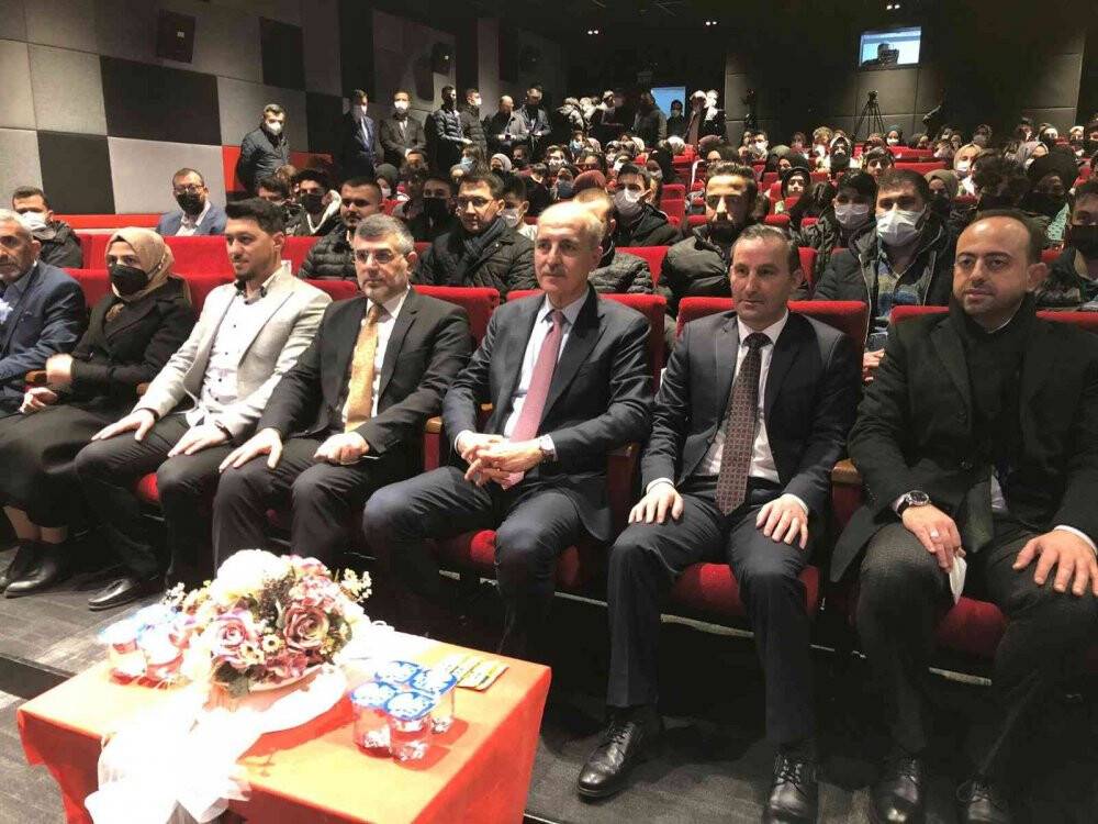 Numan Kurtulmuş’tan Sultanbeylili üniversite öğrencilerine müjde