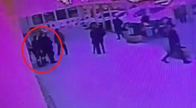 Yalova’da hasta ve yakının doktora saldırı anı kamerada