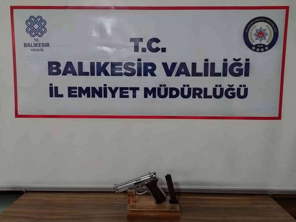 Balıkesir’de 3 yılda 2 bin 193 tabanca ele geçildi