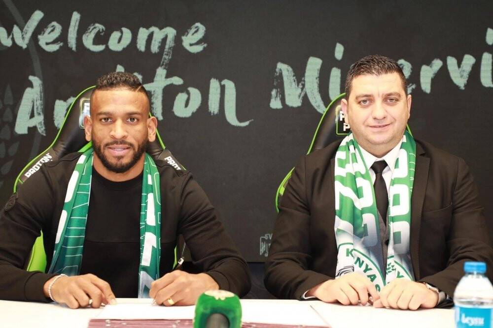 Konyaspor, Amilton'la sözleşme imzaladı