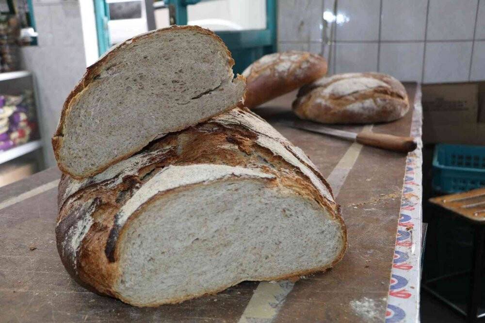 15 kiloluk balina ekmeğe yoğun ilgi