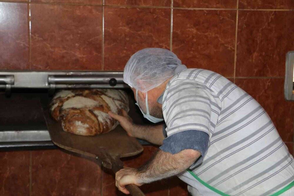 15 kiloluk balina ekmeğe yoğun ilgi