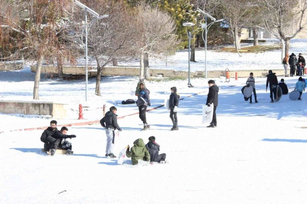 Karaman Kalesi kayak merkezini aratmadı