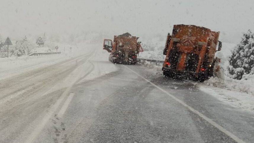Konya-Antalya karayolunda ulaşım güçlükle sağlanıyor