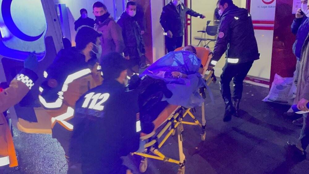 Sokakta yürüyen 2 kişiye kurşun yağdırdı: 1 ölü, 1 yaralı