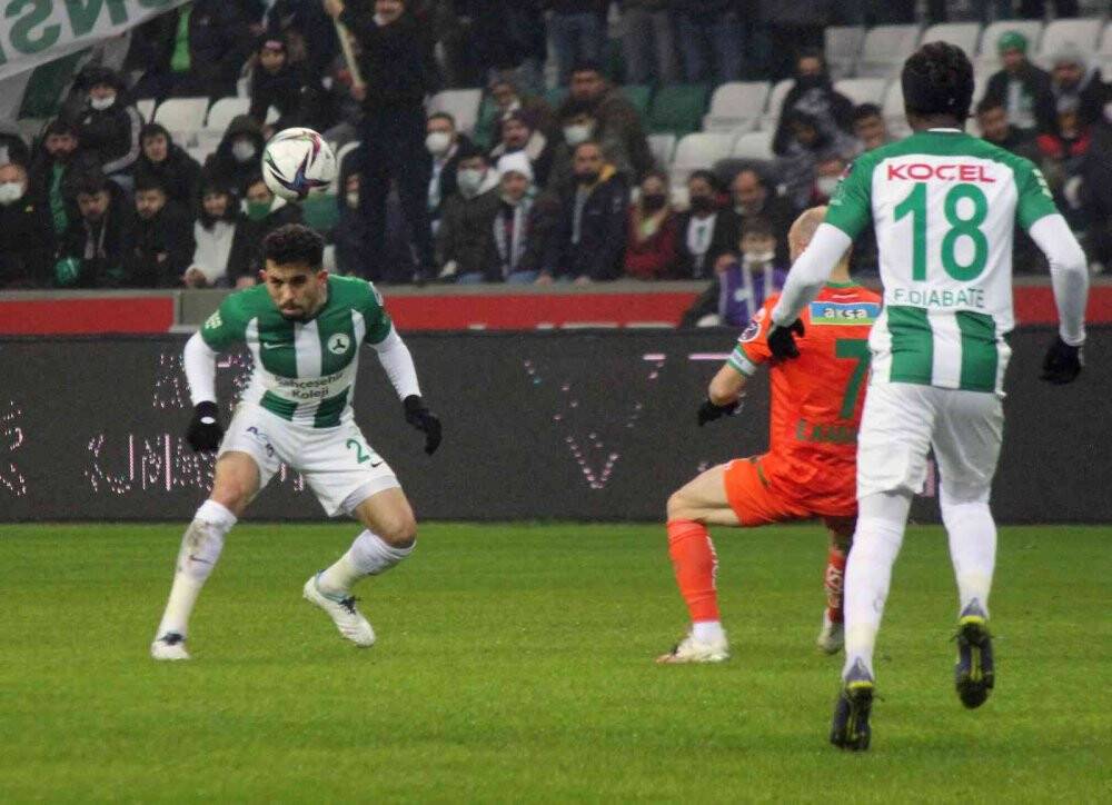 Alanyaspor deplasmanda galip