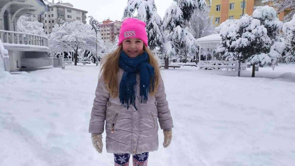 Konya yağan karla beyaza büründü