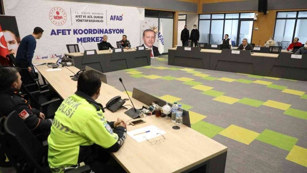 Erzincan’da olabilecek afetlere karşı 24 saat mesai