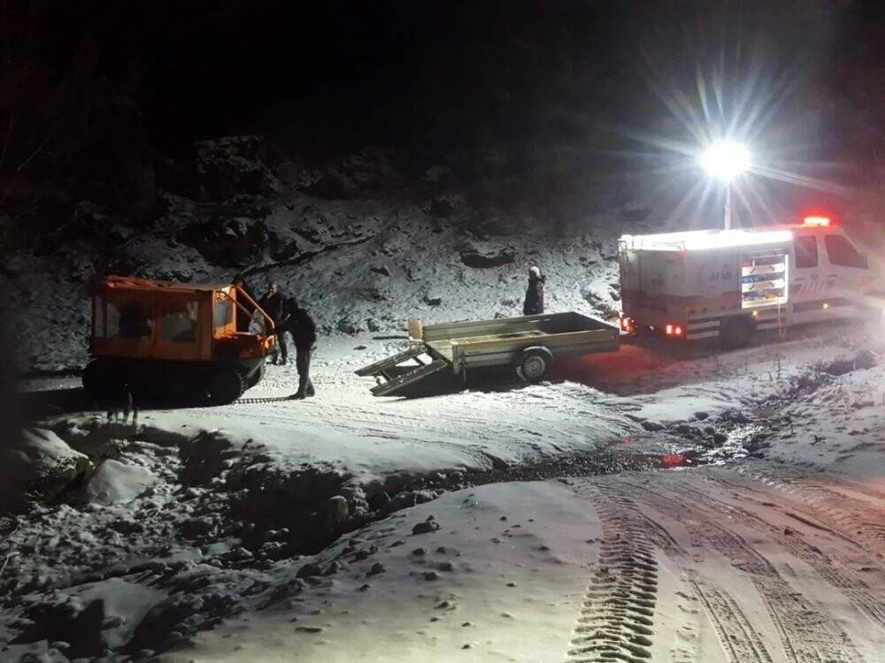 Kestel Dağı’nda mahsur kalan 4 kişiyi AFAD kurtardı