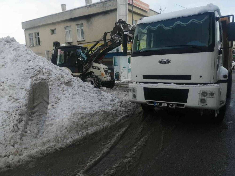 Akçadağ Belediyesi 7/24 sahada