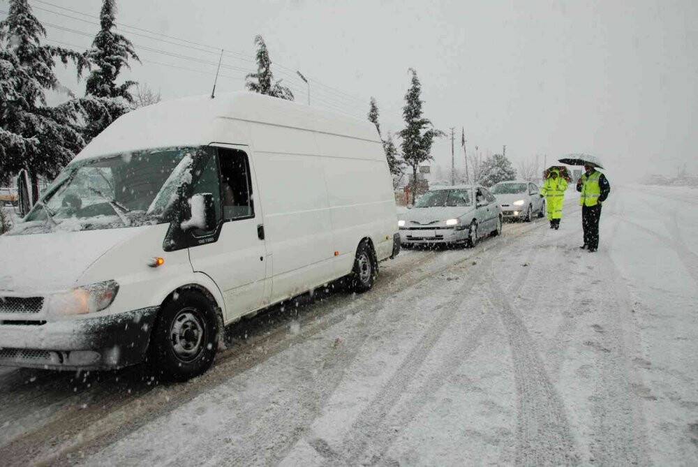 Antalya-Konya karayolu tüm araçlara kağatıldı