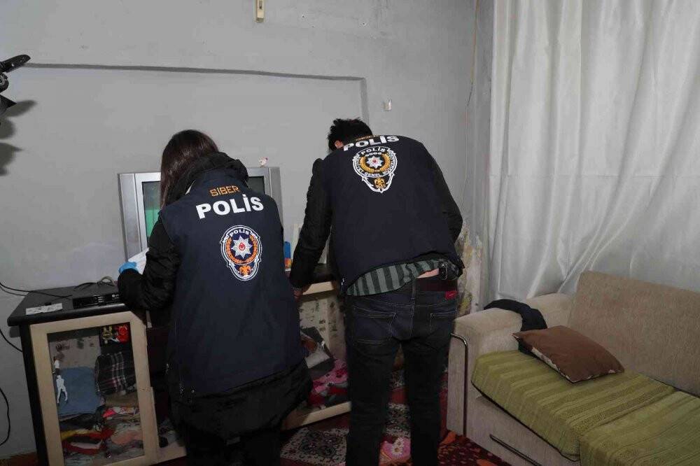 Dolandırıcılara şafak operasyonu: 10 gözaltı