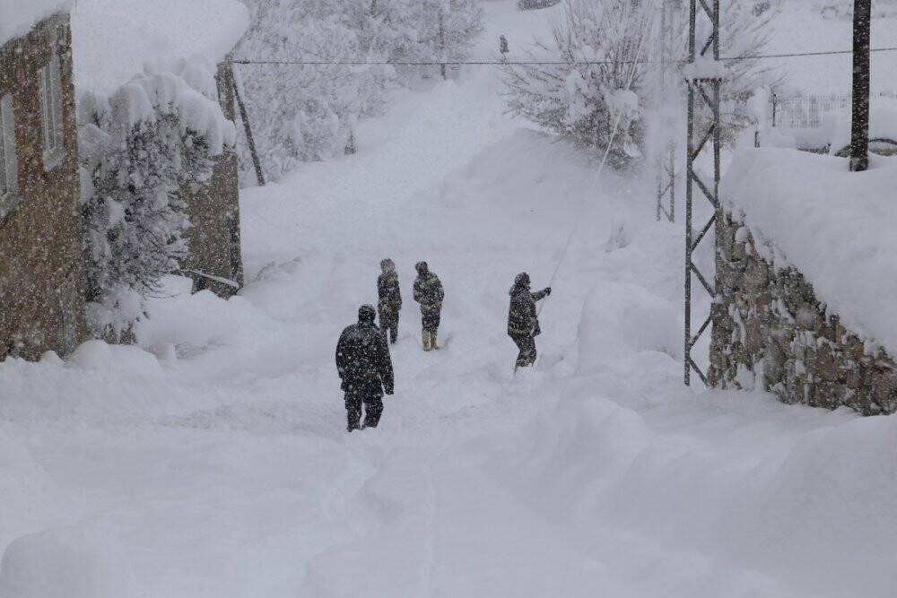 Konya’nın yüksek kesimlerinde kar kalınlığı 2 metreyi buldu