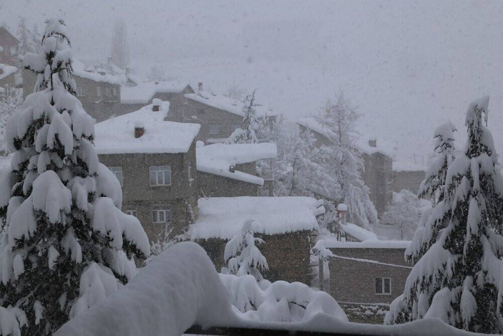 Konya’nın yüksek kesimlerinde kar kalınlığı 2 metreyi buldu