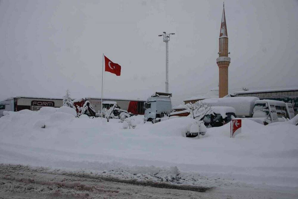 Konya-Antalya karayolu 21 saat sonra trafiğe açıldı
