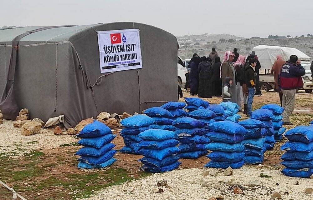 Afrin şehidinin maaşının bir kısmını bağışladığı dernekten İdlib’e yardım