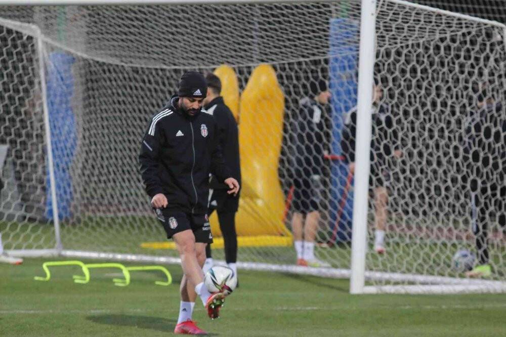 Beşiktaş’ın Antalya kampı devam ediyor