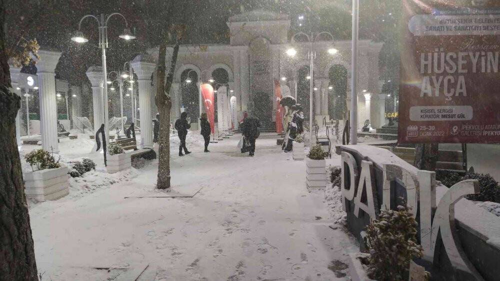 Van’da kar yağışı