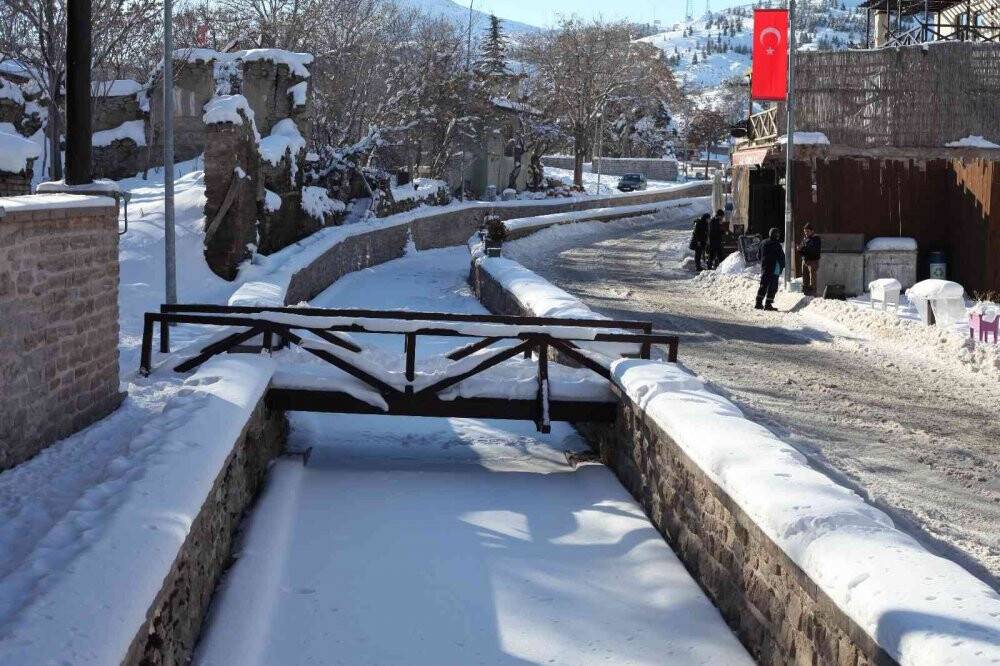 5 bin yıllık tarihi Sille Mahallesinden kartpostallık görüntüler