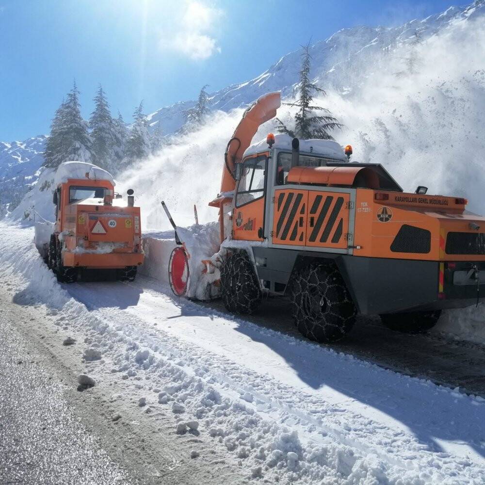Konya’da kar çalışmaları koordineli yürüyor