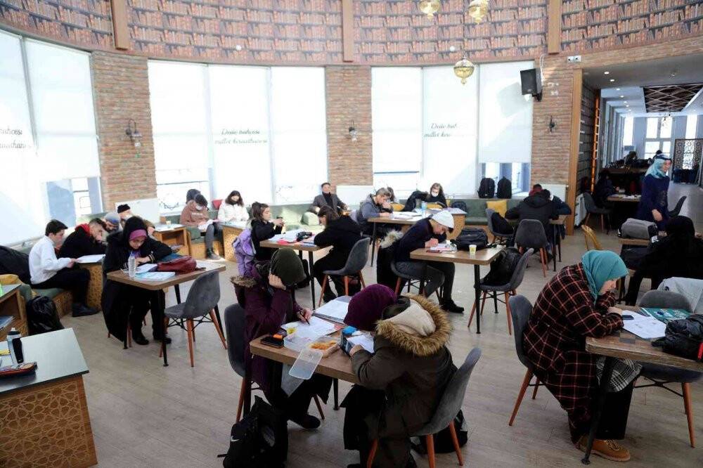 Millet Kıraathaneleri 50 bin misafiri ağırladı