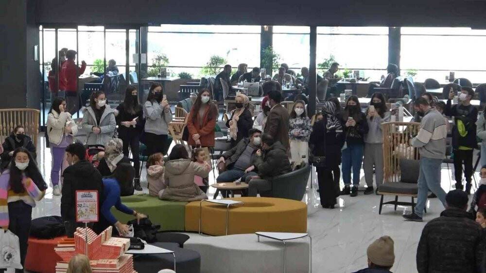 BKMKİTAP’da imza günü yoğunluğu